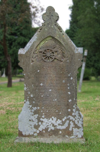 The older service graves from Victorian campaigns nestle in among townspeople from other walks of life