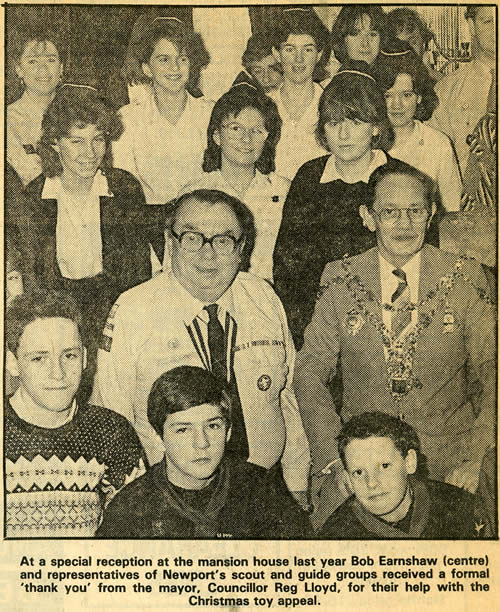 Bob Earnshaw with representatives of Newport scout and guide groups and the mayor of Newport, Councillor Reg Lloyd.