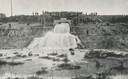 Letting water into the South Dock extension on 21 September 1907