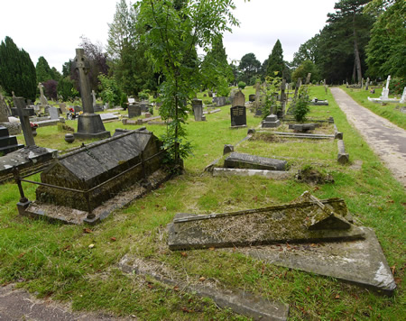 The graves of brothers Thomas and Robert Woollet